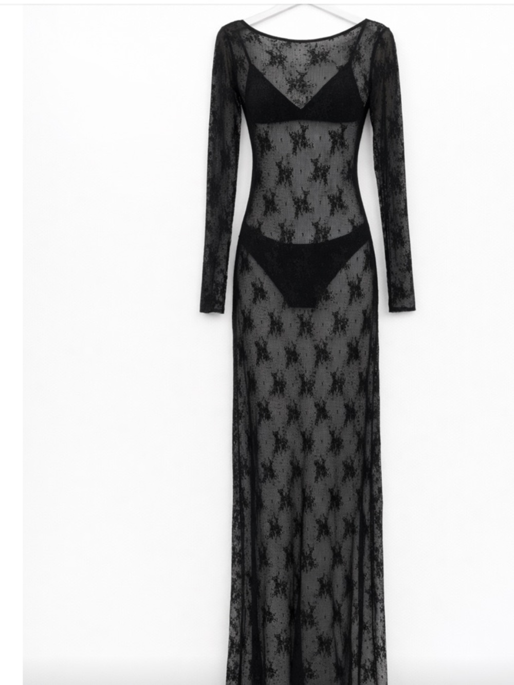 Full lace maxi dress in black - Picture 3 of 6